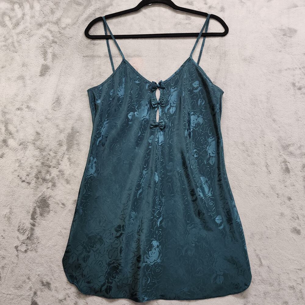 Vintage California Dynasty Chemise Size M Green Floral Brocade Bow‎ Cutout Slip